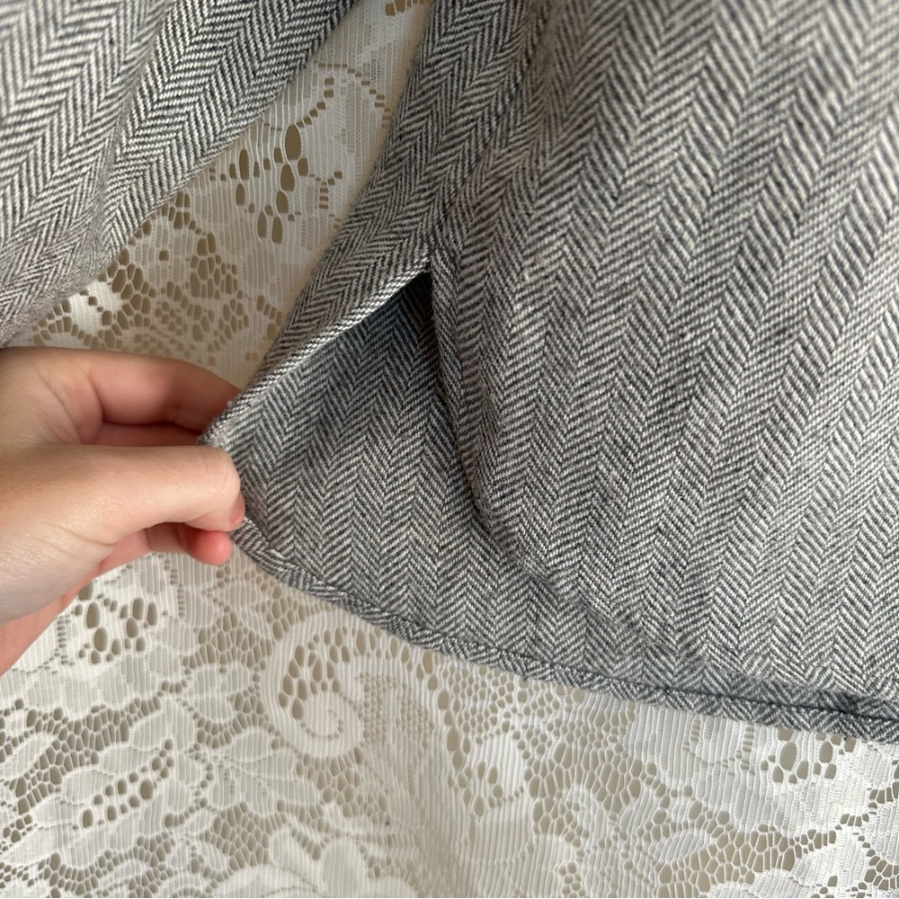 Mod Def Grey Herringbone Button Front Pocket Shac… - image 3